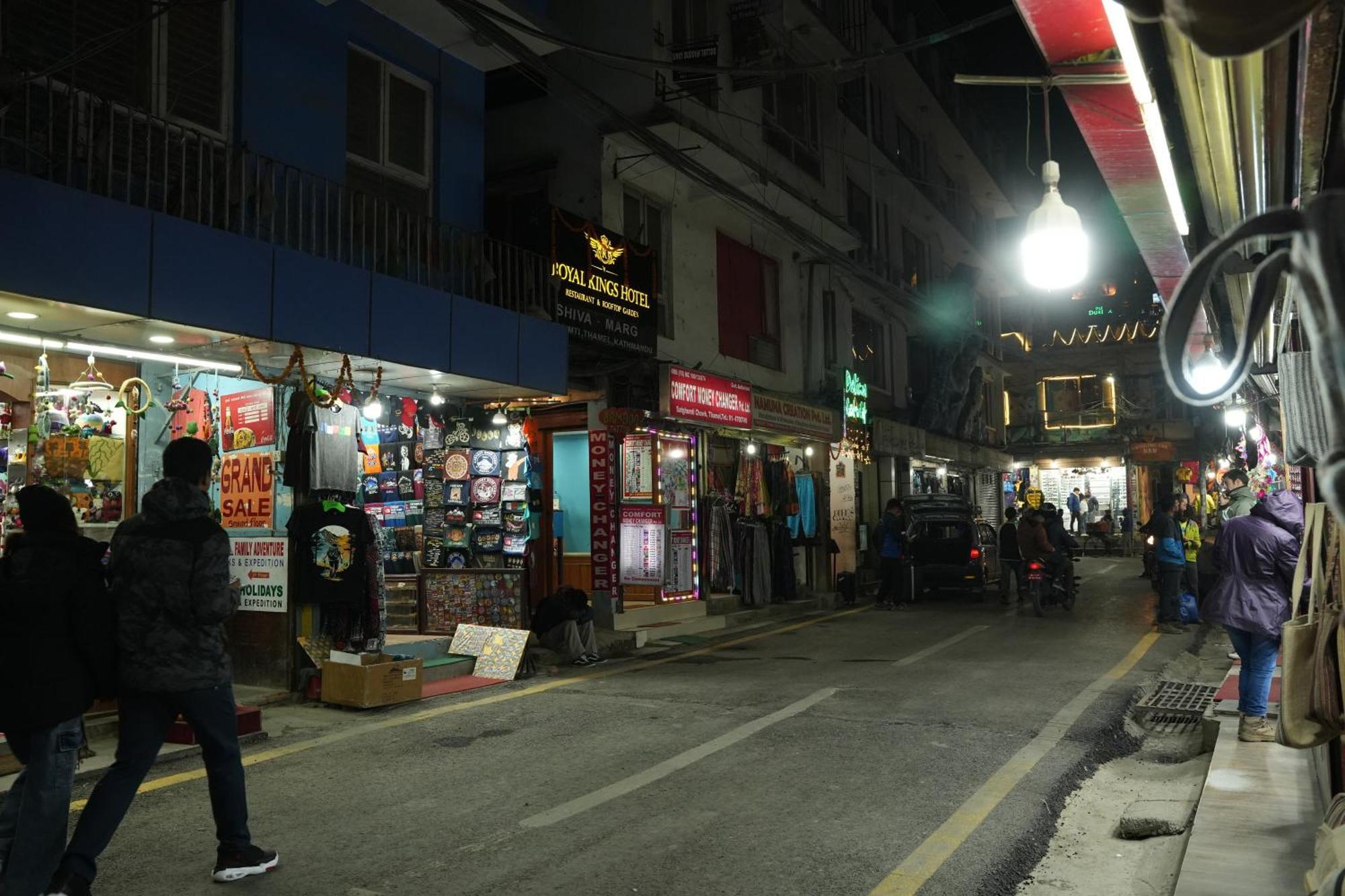 Royal Kings Hotel Catmandu Exterior foto
